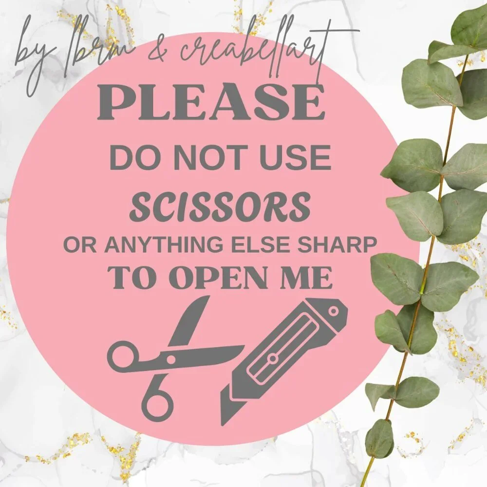 100 Please Do Not Use Scissors  - Fragile Packaging stickers labels